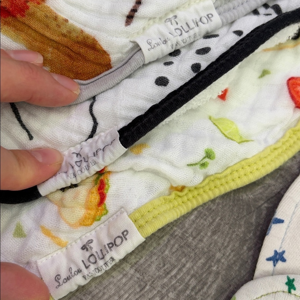 Lot of Bibs Bundle of 17 LouLouLollipop Gerber Moon and Back Bebe au lait etc - Picture 7 of 7